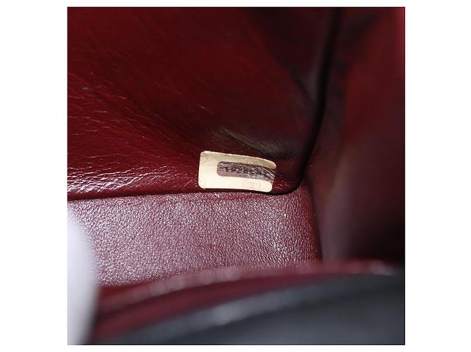 Borsa a tracolla CHANEL Chain Mini Matelasse in pelle d'agnello nera e oro CC Auth 195391SAV Nero D'oro - vista 26