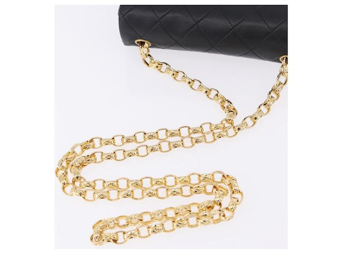 Borsa a tracolla CHANEL Chain Mini Matelasse in pelle d'agnello nera e oro CC Auth 195391SAV Nero D'oro - vista 8