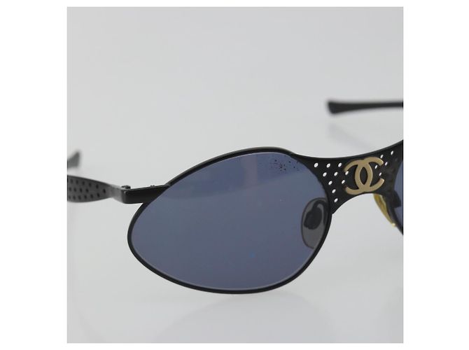 Occhiali da sole CHANEL Plastica Nero Dorato CC Auth 194408 - vista 6