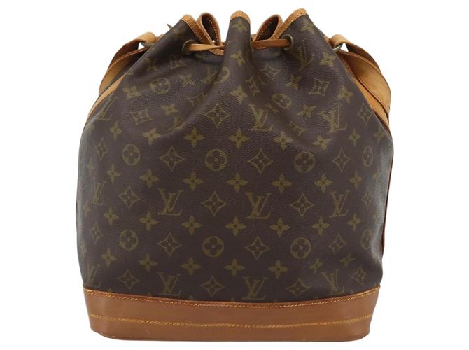 Borsa a tracolla LOUIS VUITTON Monogram Petit Noe M42226 LV Auth bs36701 Monogramma - vista 3