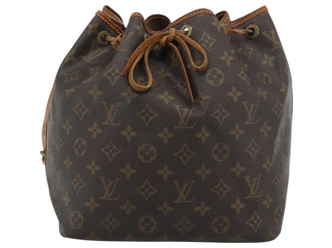 LOUIS VUITTON Monogram Petit Noe Shoulder Bag M42226 LV Auth 196026 Monogramma - vista 2
