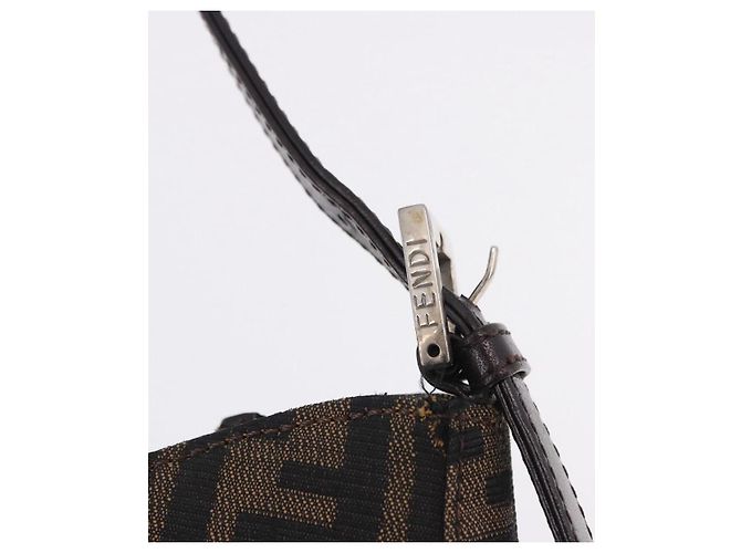 Borsa a tracolla FENDI Zucca Canvas Mamma Baguette Marrone Nero Auth 196776V - vista 14