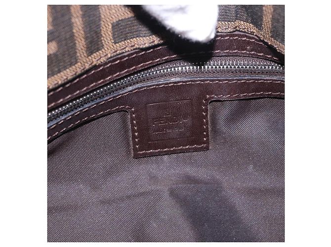 Borsa a tracolla FENDI Zucca Canvas Mamma Baguette Marrone Nero Auth 196776V - vista 17
