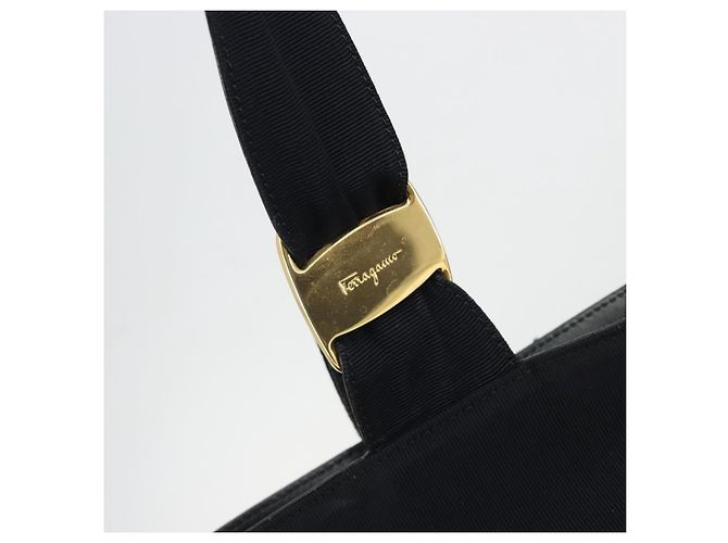 Salvatore Ferragamo Shoulder Bag Canvas Navy Gold Tone Auth gh2246 Navy blue - vista 14