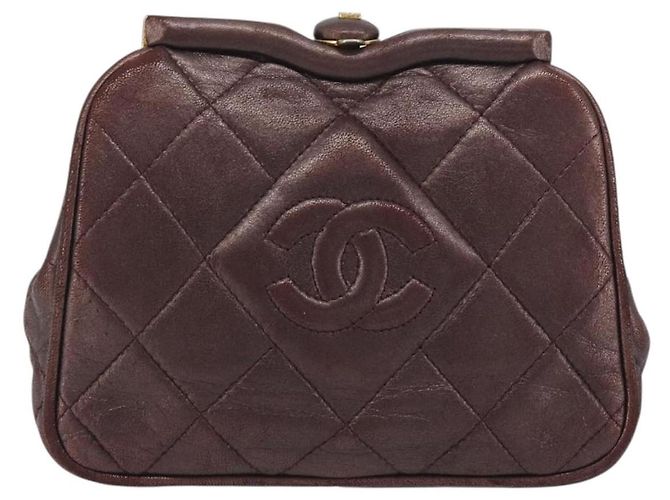 CHANEL Matelasse Gürteltasche Lammleder Bordeaux Gold CC Auth bs36614A Golden - Ansicht 2
