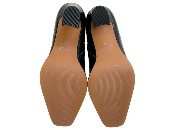 Designers Remix Botas Sam de piel grabada efecto cocodrilo negro Lana Wilkinson - vista 8