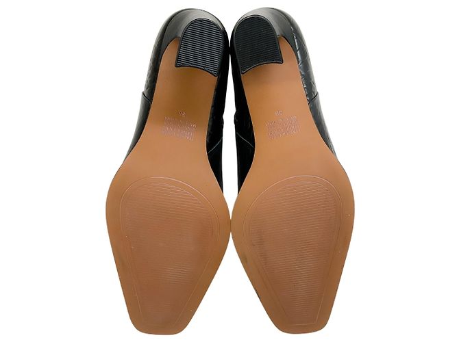 Designers Remix Botas Sam de piel grabada efecto cocodrilo negro Lana Wilkinson - vista 9