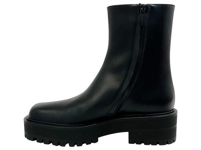 Gianvito Rossi Warner Stiefeletten aus schwarzem Leder mit quadratischer Kappe - Ansicht 3