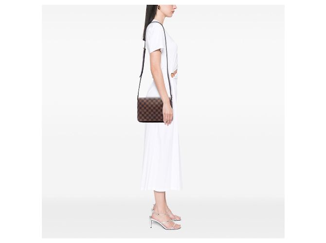 Borsa a tracolla Louis Vuitton Damier Ebene Musette Tango marrone con tracolla lunga - vista 6