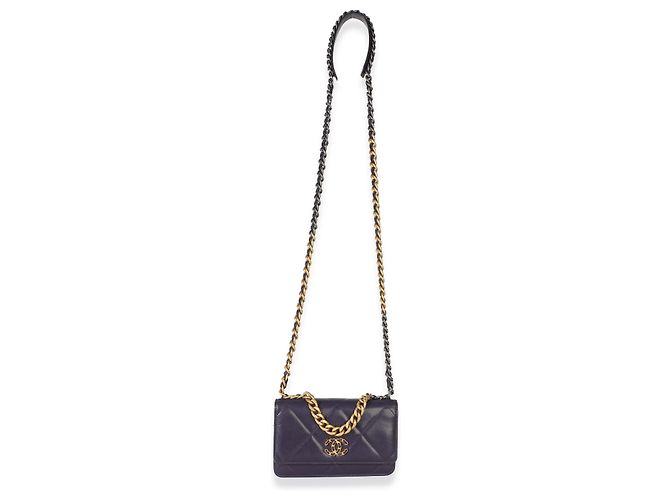 Chanel 19 Wallet On Chain em pele de cordeiro acolchoada roxa Roxo - vista 5
