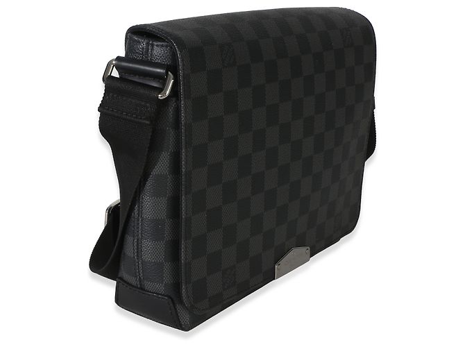 Louis Vuitton Damier Graphite Canvas District PM Nero - vista 4