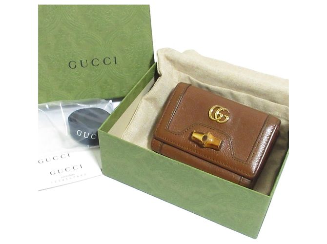 Cartera tri-fold Gucci Diana Bamboo Castaño - vista 2