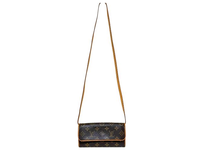 Borsa a tracolla Louis Vuitton Monogram Pochette Twin PM Marrone - vista 3