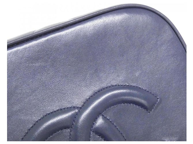 Borsa Chanel in pelle d'agnello blu navy - vista 3