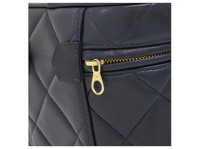 Borsa Chanel in pelle d'agnello blu navy - vista 4