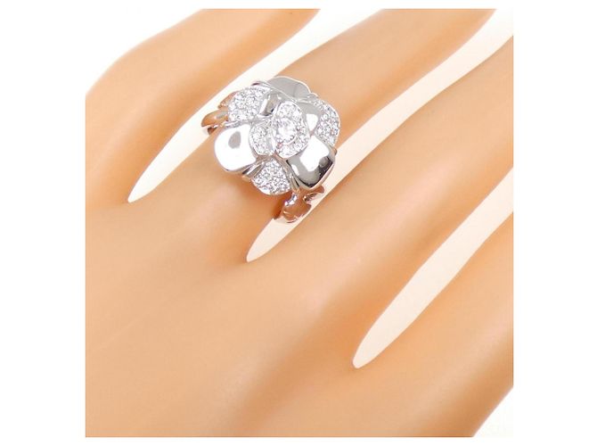 Anello Chanel Camellia in oro bianco 18K e diamante D'oro - vista 5