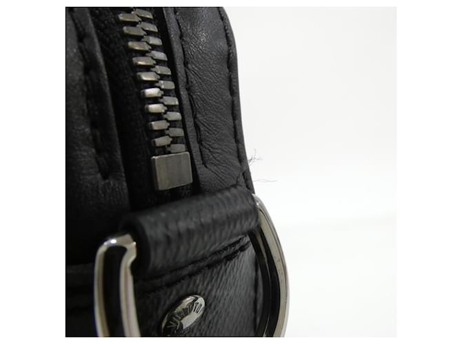 Borsa a tracolla Louis Vuitton Monogram Eclipse Reverse Trio Messenger Nero Monogramma - vista 5