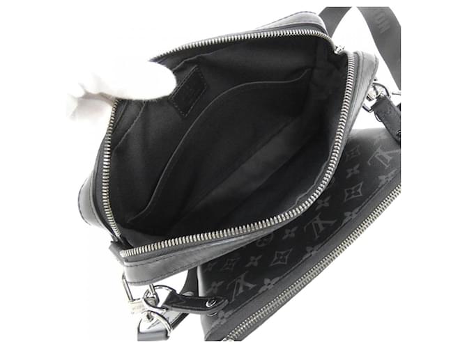Borsa a tracolla Louis Vuitton Monogram Eclipse Reverse Trio Messenger Nero Monogramma - vista 7