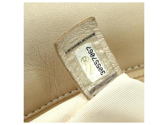 Chanel 19 Flap Quilted Leather Medium Beige - vista 5
