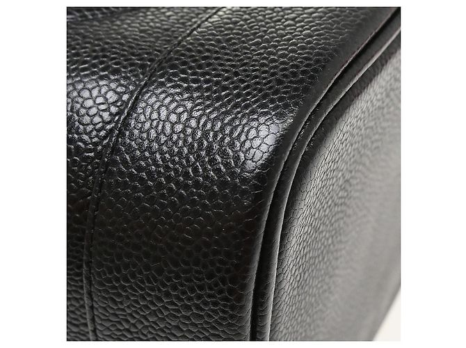 Beauty Case Chanel Vintage Timeless Caviar Tall Nero - vista 6