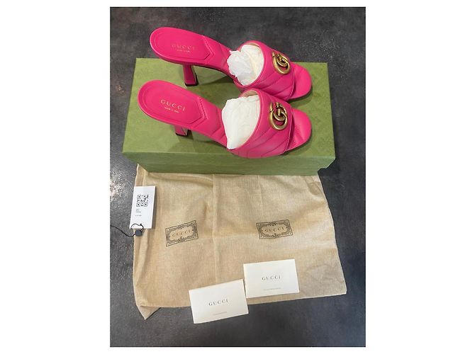 Gucci Marmont gesteppte Absatzsandaletten in Rosa Pink - Ansicht 4