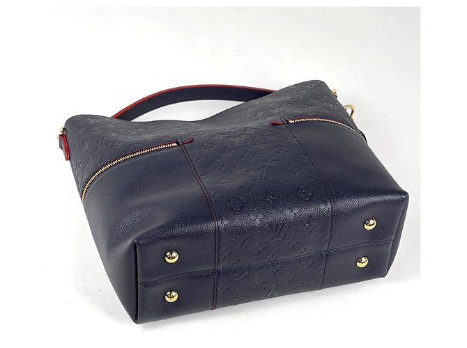 Louis Vuitton Merry Tote Bag in Marine Rouge Red - view 2
