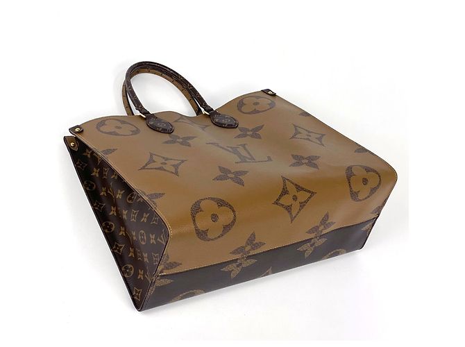 Borsa Tote Louis Vuitton OnTheGo GM Marrone - vista 2