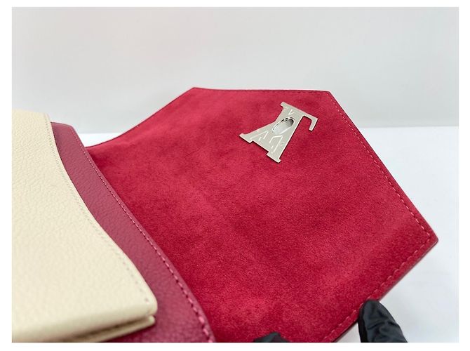 Borsa a tracolla Louis Vuitton MyLockme BB Rosso Bordò - vista 15
