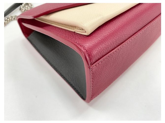 Borsa a tracolla Louis Vuitton MyLockme BB Rosso Bordò - vista 8