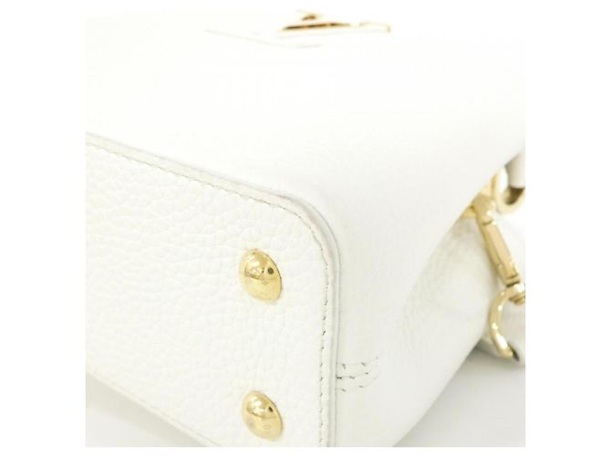 Borsa Louis Vuitton Capucines MINI Bianco - vista 3