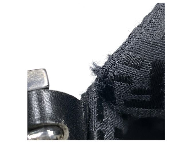 Fendi Schultertasche aus Canvas mit Zucchino-Muster Schwarz - Ansicht 8