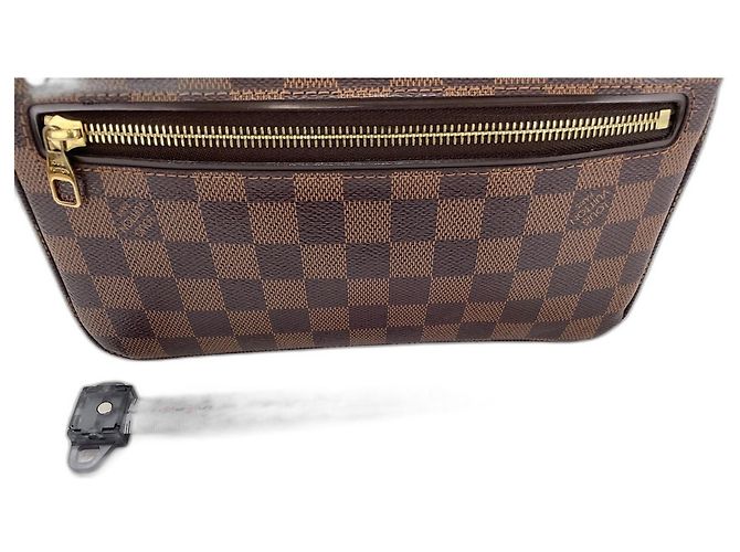 Bolsa de Ombro Louis Vuitton Hoxton PM Marrom - vista 3