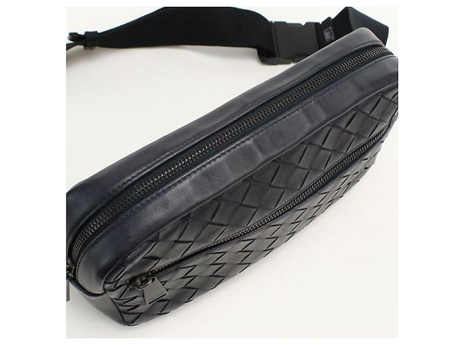 Borsa a tracolla Bottega Veneta da uomo, nera Nero - vista 4