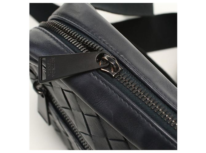 Borsa a tracolla Bottega Veneta da uomo, nera Nero - vista 7