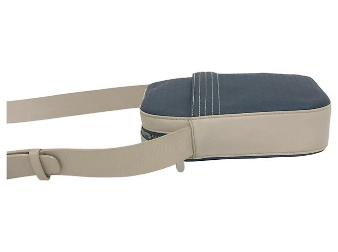 Borsa a tracolla in pelle Loewe Repeat Anagram Logo Beige Blu navy - vista 5
