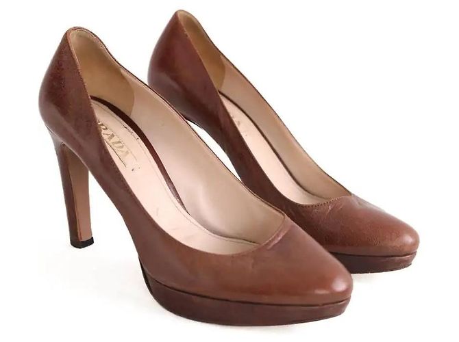 Tacchi Prada in pelle marrone Taglia 38 - vista 3