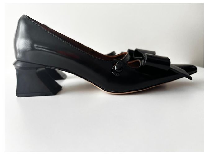Autre Marque Shushu/Tong SS23 Décolleté Mary Jane in pelle nera - vista 2