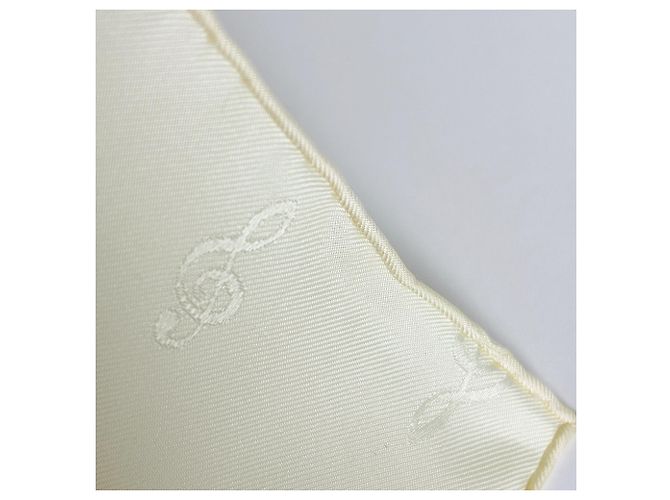Silk In Hermès Foulard Hermes Carre 90 ORGAUPHONE ET AUTRES MECANIQUES Multicolore Beige - vista 3