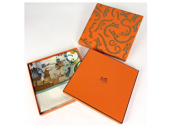 Silk In Hermès Foulard Hermes Carre 90 ORGAUPHONE ET AUTRES MECANIQUES Multicolore Beige - vista 4