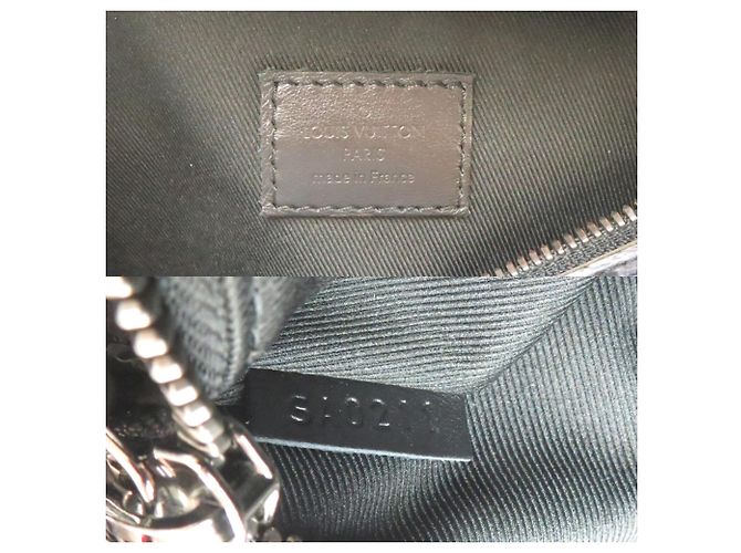 Sac banane Louis Vuitton Discovery Noir - vue 7