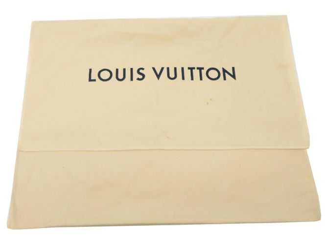 Sac banane Louis Vuitton Discovery Noir - vue 9