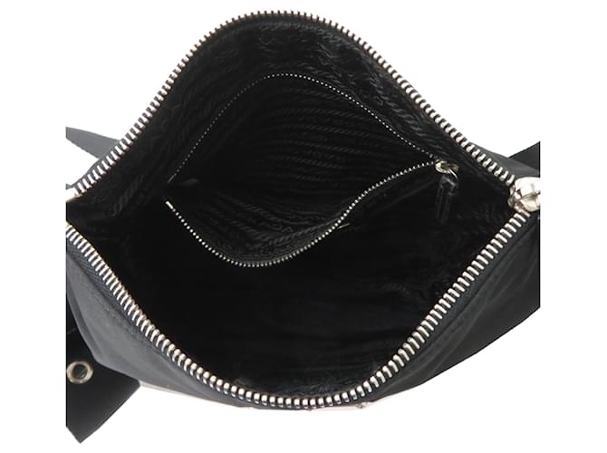 Borsa a tracolla Prada in nylon nero da donna - vista 6