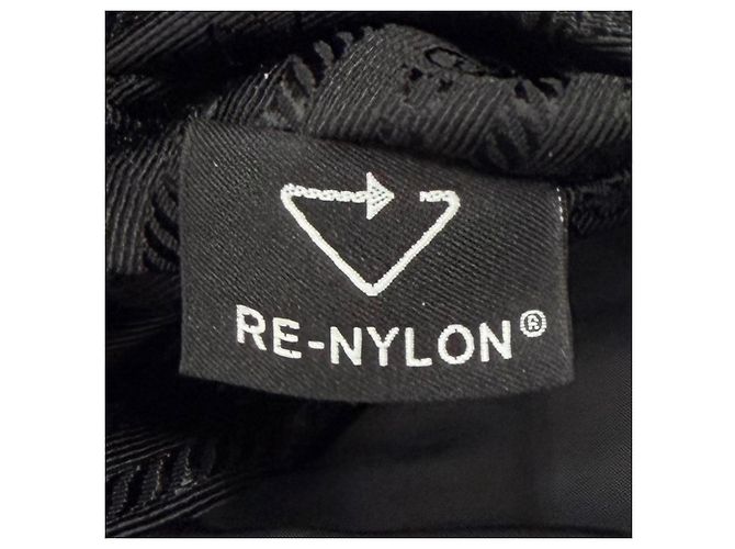 Borsa a tracolla Prada in nylon e pelle Nero - vista 11