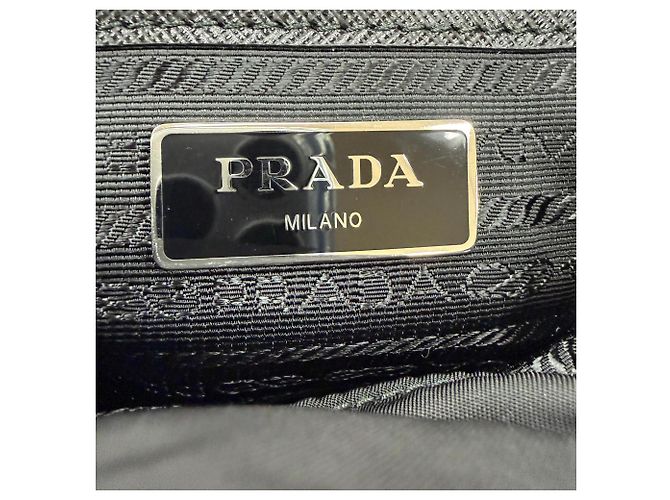 Prada Kleiner Re-Nylon Rucksack Schwarz - Ansicht 10
