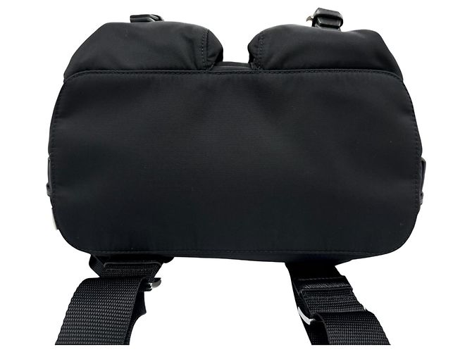 Prada Kleiner Re-Nylon Rucksack Schwarz - Ansicht 5