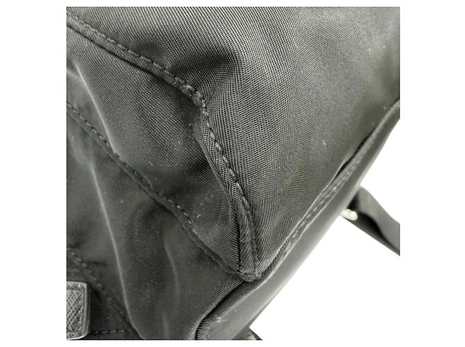 Prada Kleiner Re-Nylon Rucksack Schwarz - Ansicht 7