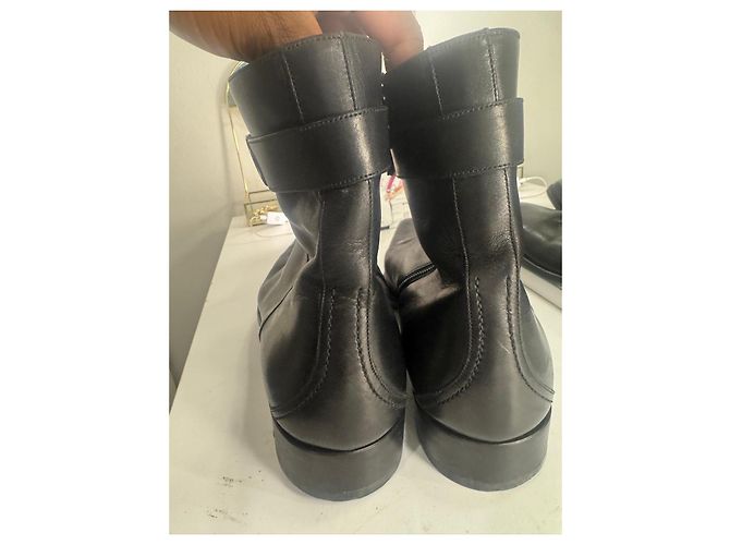 Stivaletti in pelle nera Gucci Nero - vista 3
