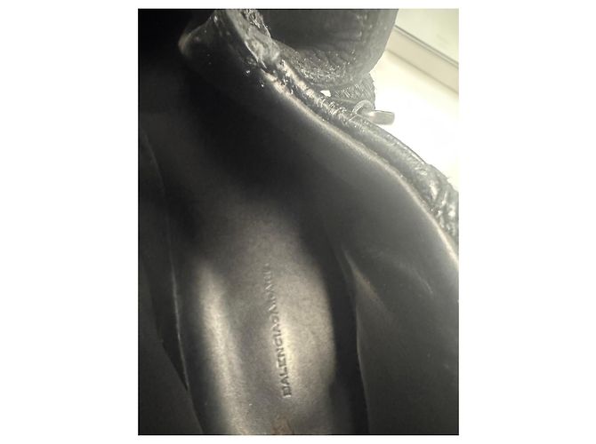 Sneakers Balenciaga in Pelle Nera Nero - vista 3