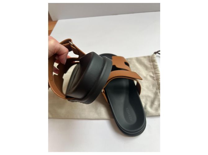 Sandali Hermès Chypre in pelle Marrone - vista 10