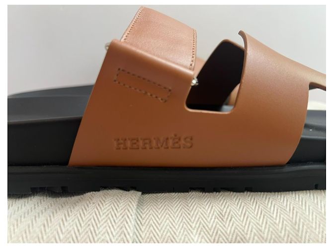 Sandali Hermès Chypre in pelle Marrone - vista 4